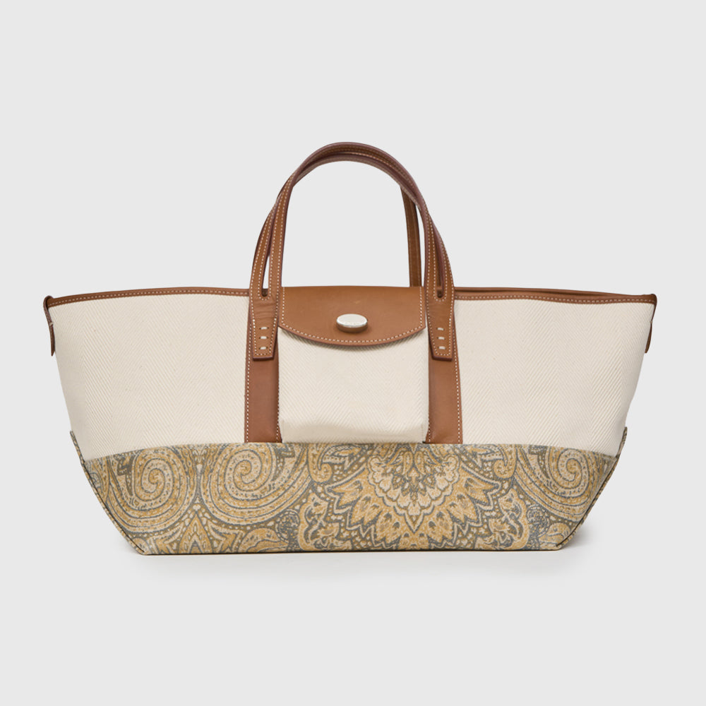 SALE – A VACATION