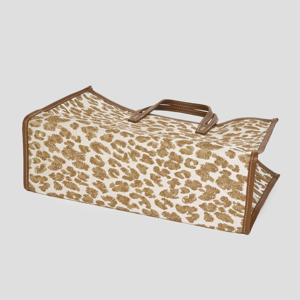 BREAD M LEO/SAND – A VACATION